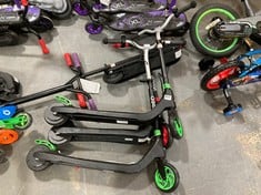 4 X ASSORTED ELECTRIC SCOOTERS TO INCLUDE WIRED ELECTRIC SCOOTER IN BLACK / GREEN (COLLECTION ONLY)