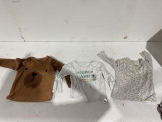 QTY OF CHILDREN CLOTHES