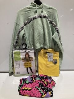 BOX OF CHILDRENS CLOTHING TO INCLUDE MINT GREEN ADIDAS JUMPER UK 14