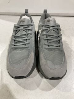 LACOSTE LP636 GREY TRAINERS SIZE 10