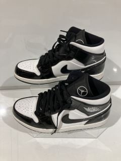 NIKE AIR JORDAN 1 MID SHOES UK 10