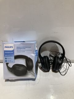 BOX OF ITEMS TO INCLUDE PHILIPS HEADPHONES