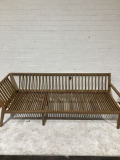 PALLET TO INCLUDE OUTDOOR TWO SEATER AND THREE SEATER GARDEN SOFAS SLIGHTLY DAMAGED