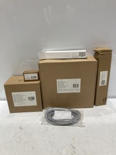 BOX OF BATHROOM ITEMS TO INCLUDE SQUARE SHOWER HEAD