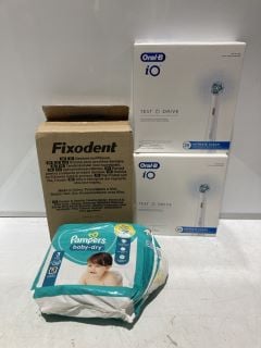 BOX OF GENERALL ITEMS TO INCLUDE ORAL B IQ ULTIMATE CLEAN REPLACEABLE HEADS X25 AND 30 PROTECTION SHEATS