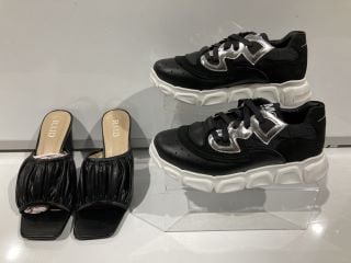 2 X FOOTWEAR TO INCLUDE MAISON MARGIELA BLACK AND WHITE TRAINERS 3 RRP £135