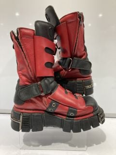 1 X NEW ROCK ORIGINAL BLACK AND RED BOOTS