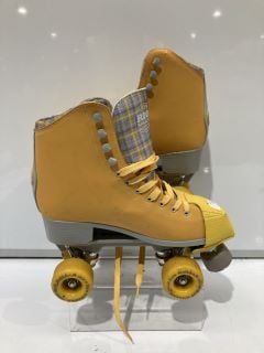 1 X RIO ROLLER YELLOW ROLLER SKATES