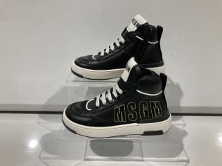 2 X FOOTWEAR TO INCLUDE MSGM KIDS KIPS NERO BLACK 11 RRP £120