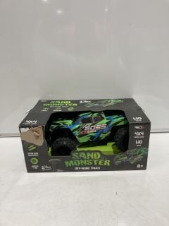 BOX OF ITEMS TO INCLUDE SAND MONSTER OFF ROAD TRUCK