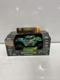 BOX OF ITEMS TO INCLUDE SAND MONSTER OFF ROAD TRUCK