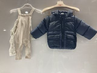 BOX OF ITEMS TO INCLUDE DARK BLUE KIDS COAT 4-6M