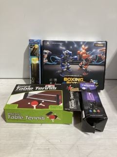 BOX OF ITEMS TO INCLUDE LIGHT UP RETRO SPEAKER