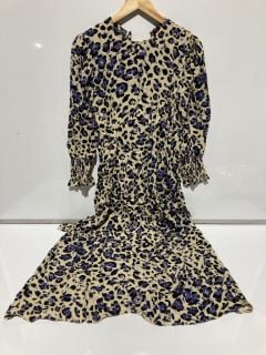 1 X BOX OF PREMIUM DESIGNER APPAREL TO INCLUDE VERY DRESSES (LEOPARD ) SIZE 10