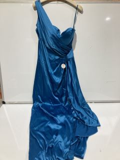 1 X BOX OF PREMIUM DESIGNER APPAREL TO INCLUDE CHI CHI LONDON ONE SHOULDER SATIN MAXI DRESS IN TEAL UK 12