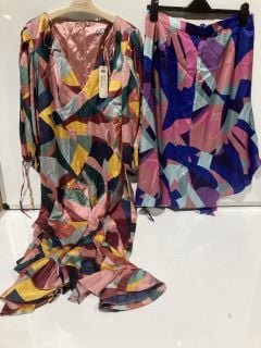 1 X BOX OF PREMIUM DESIGNER APPAREL TO INCLUDE CHI CHI LONDON V NECK PUFF SLEEVE GRAPHIC PRINT MAXI DRESS UK 14