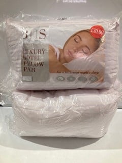 BOX OF BHS LUXURY HOTEL PILLOW PAIR