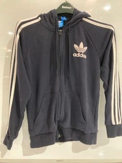 BOX OF CLOTHING TO INCLUDE ADIDAS BLUE JACKET SIZE S