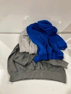 BOX OF CLOTHING TO INCLUDE CHARTER GREY HOODIE