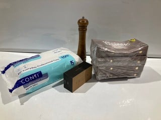 BOX OF ITEMS TO INCLUDE CONTI CLEANSING DRY WIPES