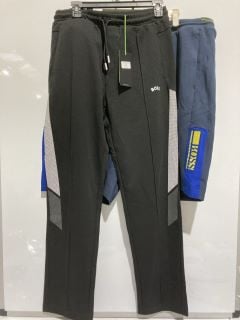 2 X PREMIUM DESIGNER APPAREL TO INCLUDE HUGO BOSS ITEMS TO INCLUDE BLACK JOGGERS SIZE M TOTAL RRP £110