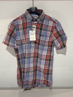 BARBOUR ABNEY TAILORED SHIRT SMALL, TO ALSO INCLUDE BARBOUR QUILTED MAC JACKET LARGE