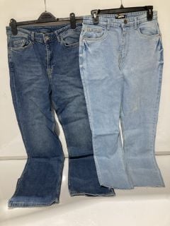 BOX OF DESIGNER CLOTHING TO INCLUDE LIGHT DENIM MISGUIDED JEANS SIZE 12