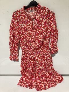 BOX OF DESIGNER WOMEN'S CLOTHING TO INCLUDE RED FLORAL SIZE 8 OVER TOP