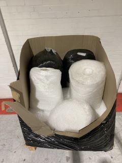 1 X PALLET OF PACKING MATERIALS TO INCLUDE BUBBLE WRAP ROLLS