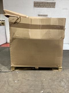 A PALLET TO INCLUDE FORD HEAT SHIELD 44L45G03