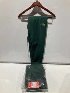 BOX OF PREMIUM DESIGNER APPAREL TO INCLUDE THE NORTH FACE JOGGER NIGHT GREEN BOTTOMS SIZE SMALL