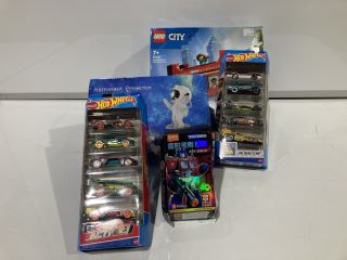 BOX OF TOYS & GAMES TO INCLUDE LEGO CITY DOUBLE DECKER SIGHTSEEING BUS