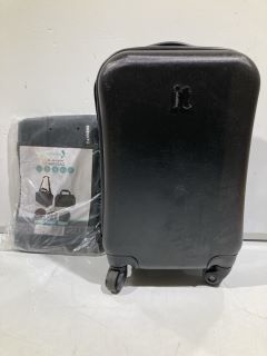 IT BLACK LUGGAGE TO INCLUDE TANNESS BLACK CABIN BAG