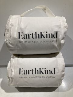 2 EARTHKIND DOWN DUVET