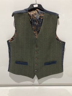 ANTIQUE ROUGE GREEN WAISTCOAT SIZE 48R