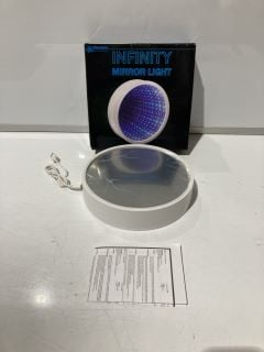 1 BOX OF ITEMS TO INCLUDE PLAYLEARN INFINITY MIRROR LIGHT DC 4.5V USB ADAPTER INCLUDED, OR 3 X AA BATTERIES NOT INCLUDED . THIS IS NOT A TOY. COLOUR WHITE