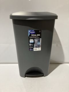 A 1L PLASTIC KITCHEN BIN