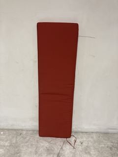 CUSHION PAD RED