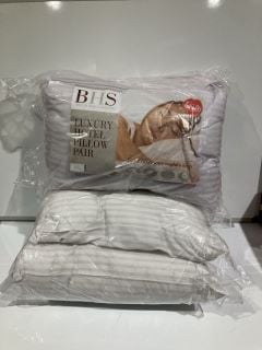 BOX TO INCLUDE BHS LUXURY HOTEL PILLOWS RRP £30