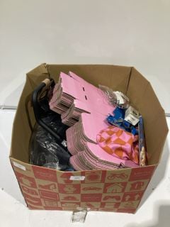 BOX TO INCLUDE PINK CARDBOARD FLAT PACKED BOXES, ORBIEZ SLIMEBALL