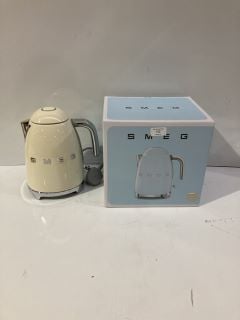 1 X SMEG CLEAR KETTLE