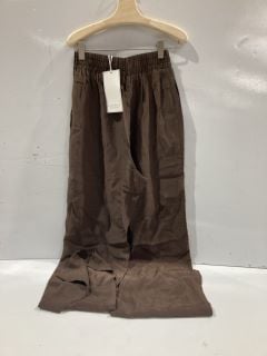 2 X ITEMS TO INCLUDE MICHELLE KEEGAN CHOCOLATE TROUSER UK SIZE 10 RRP £103