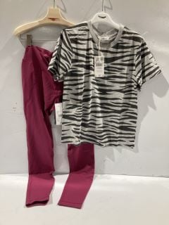 BOX OF ITEMS TO INCLUDE ZEBRA STRIPED GREY TEE KIDS SMALL £15