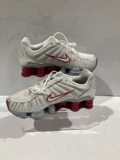 1 X NIKE SHOX TL WHITE/RED 8.5