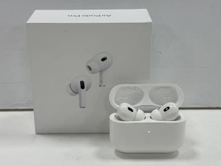 APPLE AIRPODS PRO (2 GEN) WITH MAGSAFE CHARGING CASE EARPHONES IN WHITE: MODEL NO A2698 A2699 A2700 (WITH BOX) [JPTM126664]