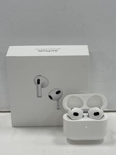 APPLE AIRPODS (3RD GENERATION) WITH LIGHTNING CHARGING CASE EARPHONES IN WHITE: MODEL NO A2565 A2564 A22897 (WITH BOX & ALL ACCESSORIES) [JPTM126653]