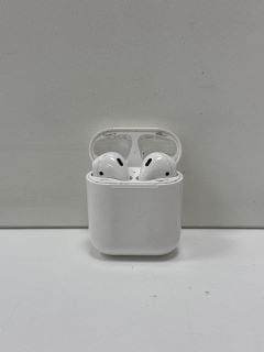 APPLE AIRPODS WIRELESS EARPHONES IN WHITE: MODEL NO A2031 A1602 A2032 (WITH WIRELESS CHARGING CASE) [JPTM126584]