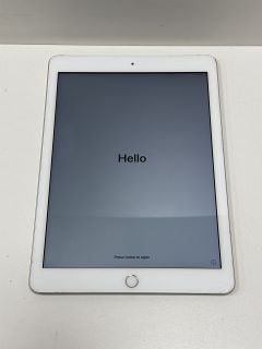 APPLE IPAD (6TH GENERATION) 32 GB TABLET WITH WIFI IN SILVER: MODEL NO A1893 (UNIT ONLY) [JPTM126743]