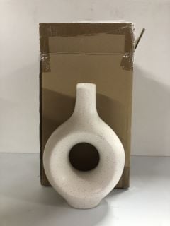 3 X VERY HOME AYLA DONUT VASE