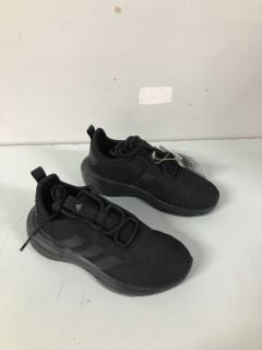 ADIDAS COURSE A PIED CHILDREN'S BLACK SHOES - SIZE 11